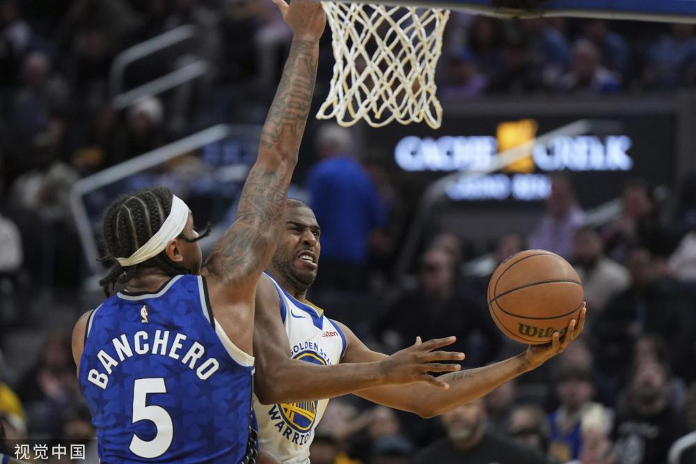 1岁的西班 1岁的西班