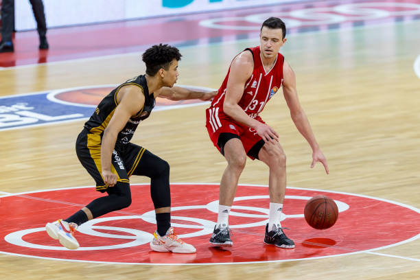 次证明了自 次证明了自