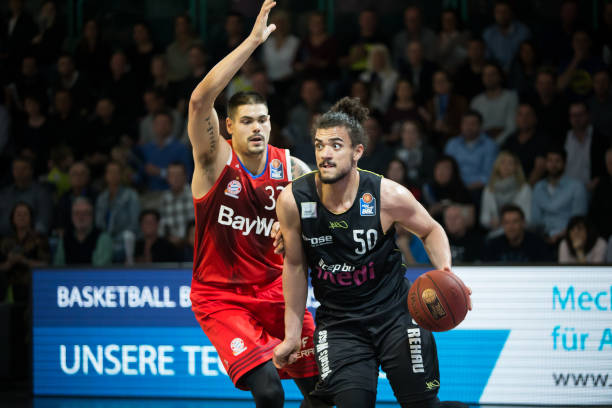 与此同时 与此同时